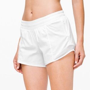 Lululemon Hotty Hot Short II Long 4" size 4